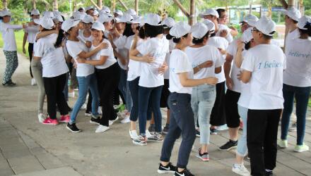 J9����-����վ����