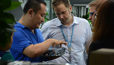 J9����-����վ����