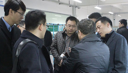 J9����-����վ����