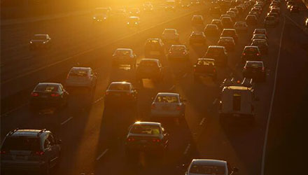 J9����-����վ����