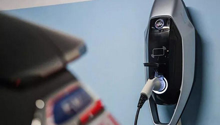 J9����-����վ����