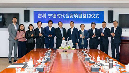 J9����-����վ����