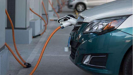 J9����-����վ����