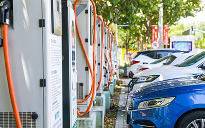 J9����-����վ����