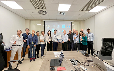 J9����-����վ����